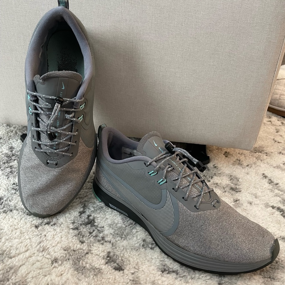 Nike Zoom Womens shoe size 9